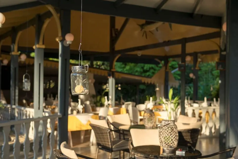 Auberge D'Anse Boileau & Restaurant Chez Plume Hotel