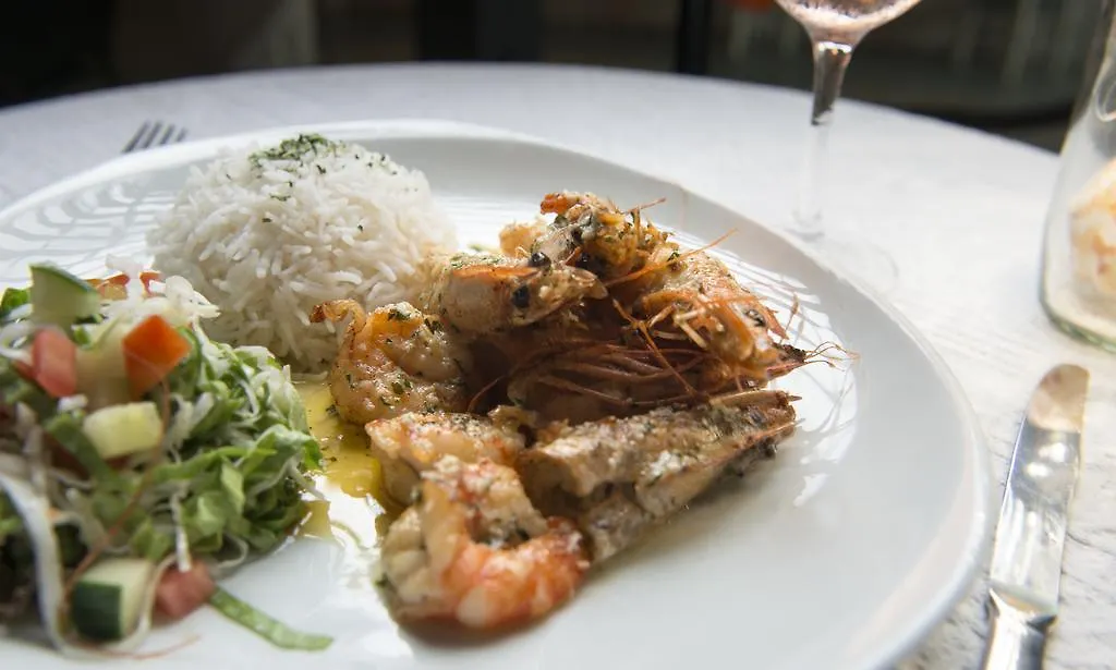 Auberge D'Anse Boileau & Restaurant Chez Plume 4*,